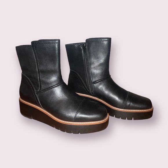 naturalizer wedge booties